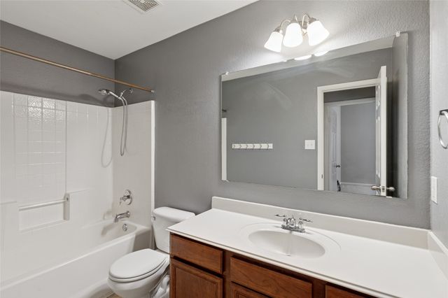 9308 Comanche Ridge Drive, Fort Worth, TX 76131