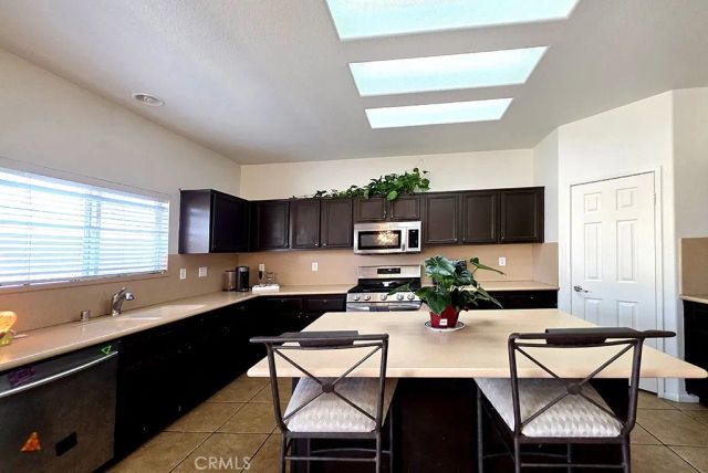 13048 Evanston Street, Victorville, CA 92392