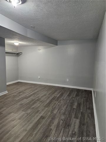 7803 Hidden River Trace, Charlestown, IN 47111