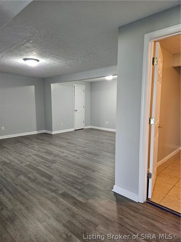 7803 Hidden River Trace, Charlestown, IN 47111