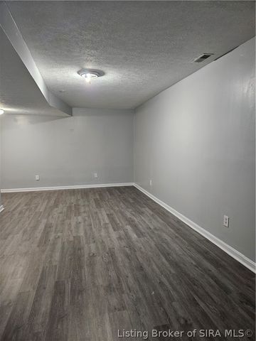 7803 Hidden River Trace, Charlestown, IN 47111