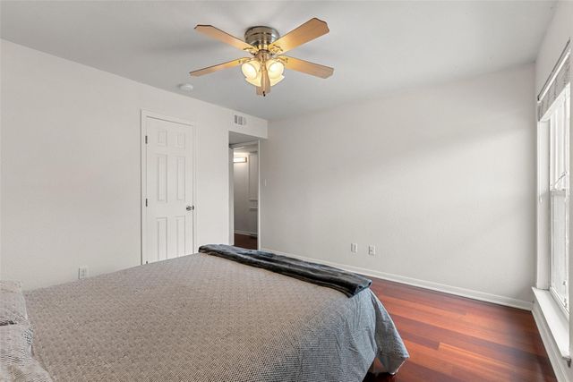 400 W 35th ST 210, Austin, TX 78705