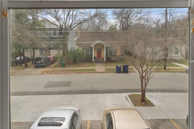 400 W 35th ST 210, Austin, TX 78705