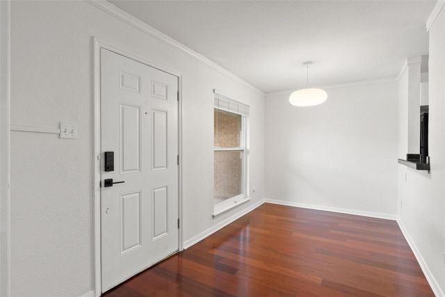 400 W 35th ST 210, Austin, TX 78705