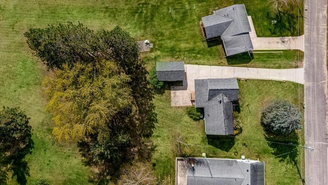 103 Oak Street, Necedah, WI 54646