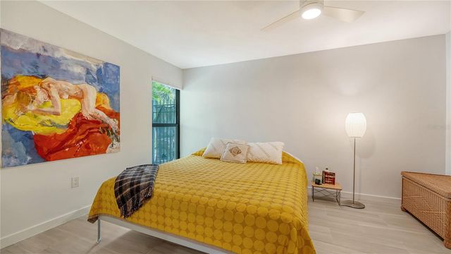 1542 OAK STREET 102, Sarasota, FL 34236