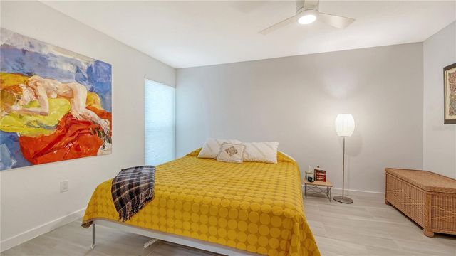 1542 OAK STREET 102, Sarasota, FL 34236