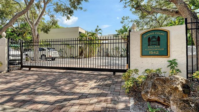 1542 OAK STREET 102, Sarasota, FL 34236