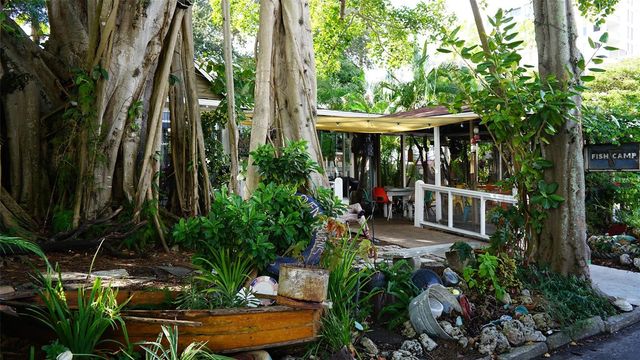 1542 OAK STREET 102, Sarasota, FL 34236