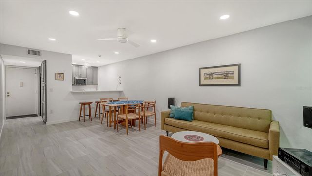 1542 OAK STREET 102, Sarasota, FL 34236