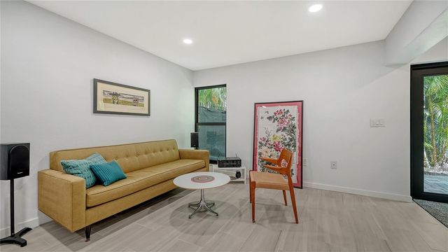 1542 OAK STREET 102, Sarasota, FL 34236