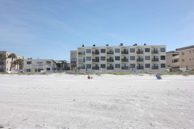 3200 GULF BOULEVARD 201, Belleair Beach, FL 33786
