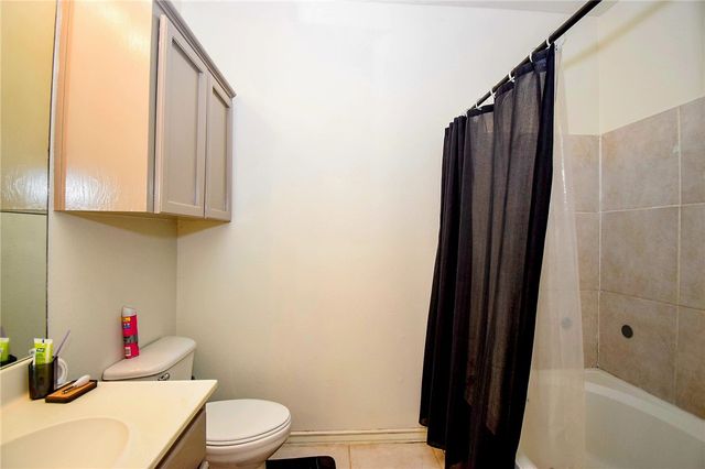 2200 Gabriel Ct, Corpus Christi, TX 78415