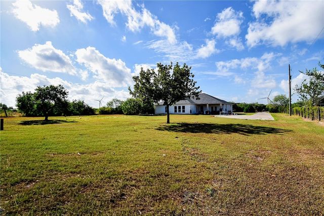 2200 Gabriel Ct, Corpus Christi, TX 78415