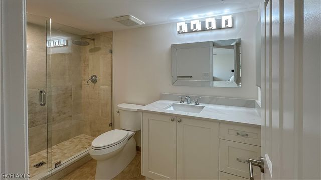 4251 Gulf Shore BLVD N 18A, Naples, FL 34103