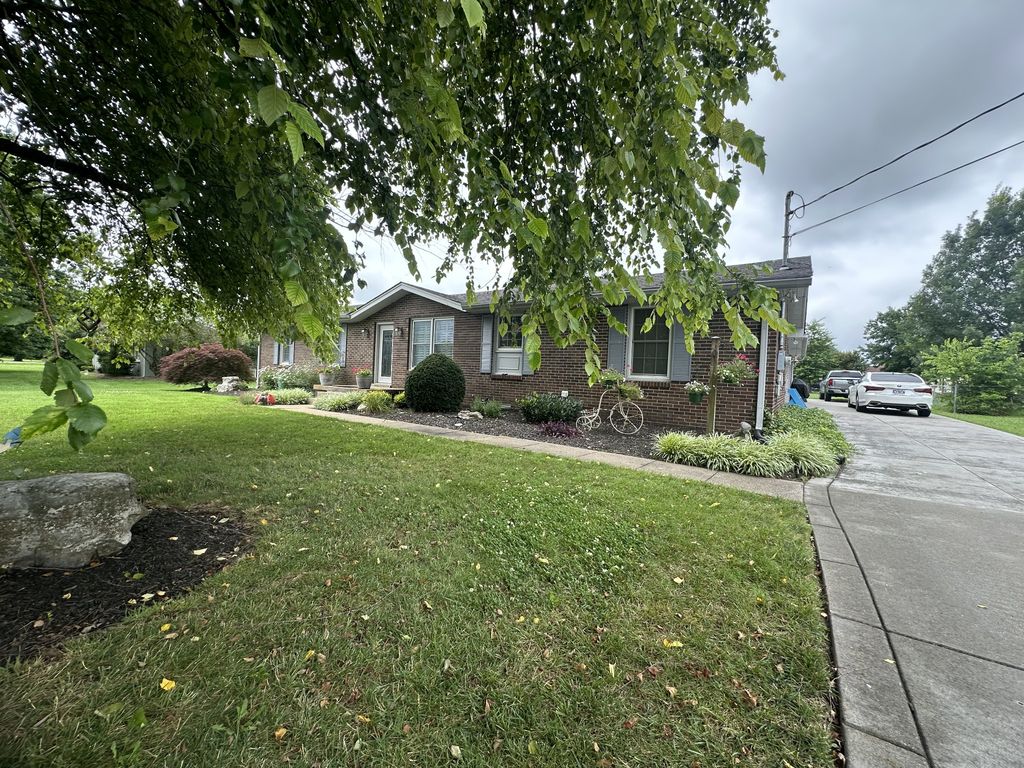 412 Winwood Dr, Lebanon, TN 37087