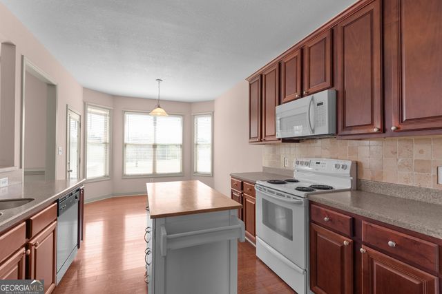 3070 High Falls Road, Jackson, GA 30233