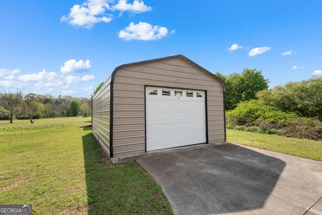 3070 High Falls Road, Jackson, GA 30233