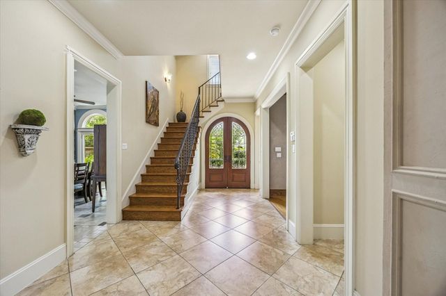 37 Hackberry Lane, Houston, TX 77027