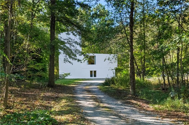 3191 Mercer Road, Neshannock Twp, PA 16105