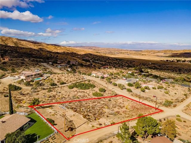 14 Camares Drive, Palmdale, CA 93551