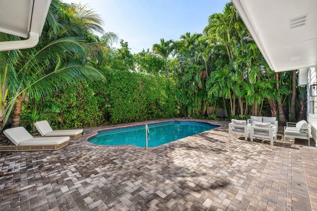 5555 N Ocean Boulevard, Ocean Ridge, FL 33435