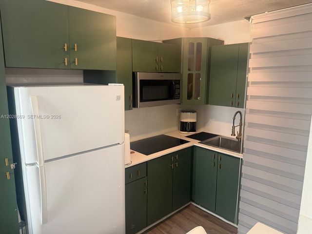 7928 Harding Avenue 2, Miami Beach, FL 33141