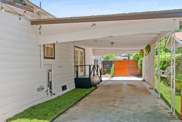 709 WAVERLY AVE, San Antonio, TX 78201