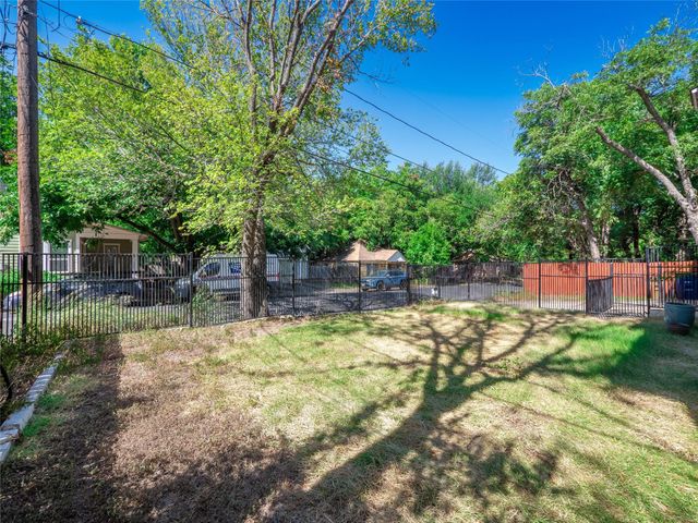 108 E 46th ST, Austin, TX 78751