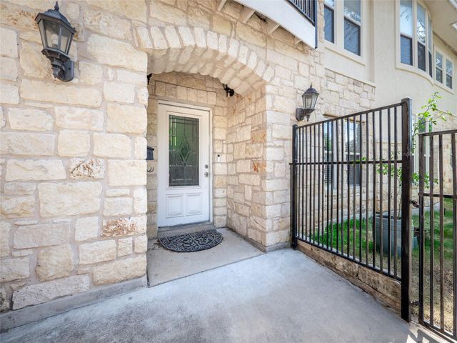108 E 46th ST, Austin, TX 78751