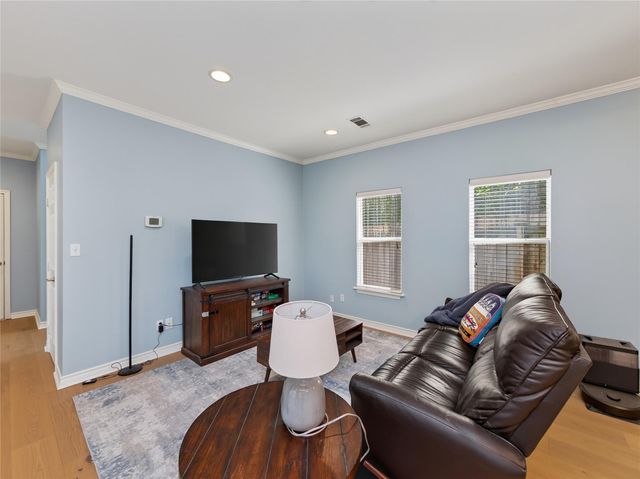 108 E 46th ST, Austin, TX 78751