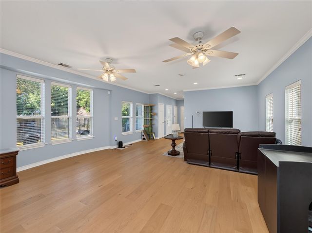 108 E 46th ST, Austin, TX 78751