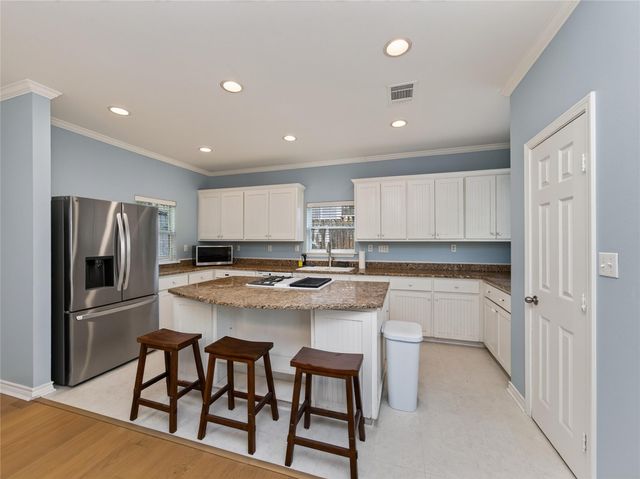 108 E 46th ST, Austin, TX 78751