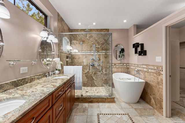 1319 Belclaire, San Antonio, TX 78258