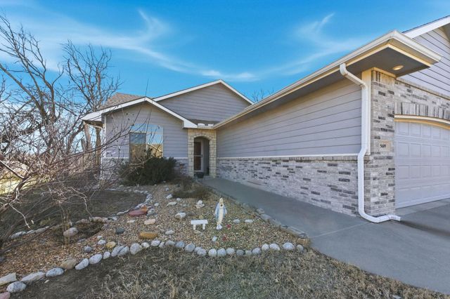 15609 E Rosewood St, Wichita, KS 67230