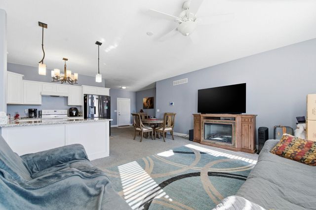 15609 E Rosewood St, Wichita, KS 67230