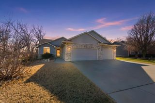 15609 E Rosewood St, Wichita, KS 67230