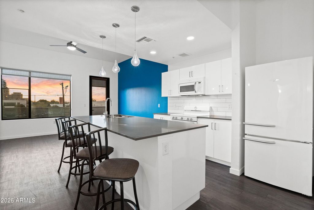 1130 N 2nd Street 210, Phoenix, AZ 85004 — exterior