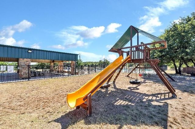 169 Post Oak Cove, Sunset, TX 76270