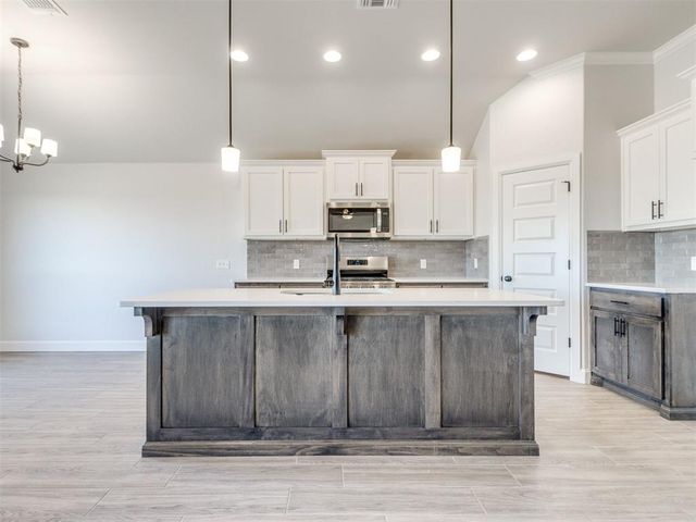 4141 Overlook Pass, Edmond, OK 73025