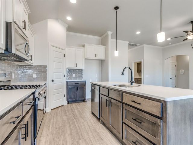 4141 Overlook Pass, Edmond, OK 73025