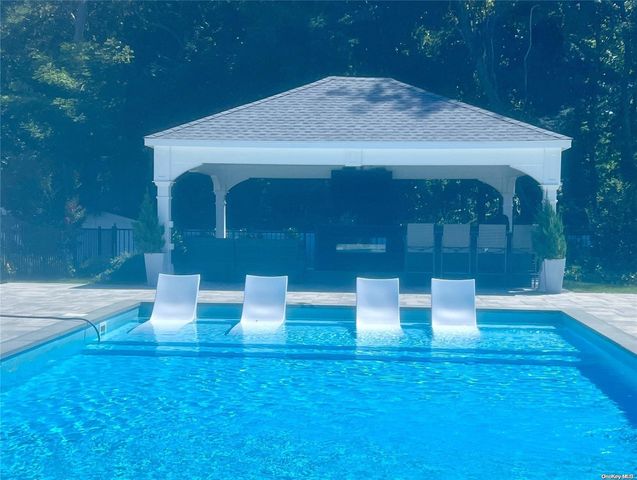 3655 Pequash Avenue, Cutchogue, NY 11935