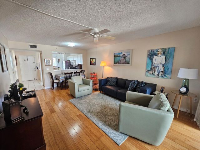 9525 Weldon Circle 410, Tamarac, FL 33321