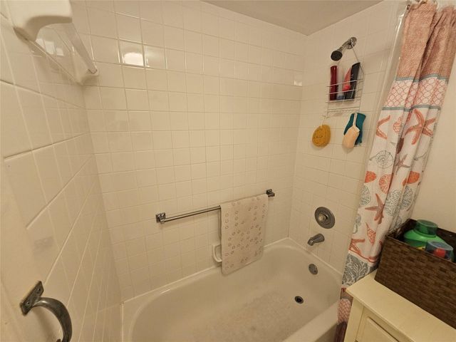 9525 Weldon Circle 410, Tamarac, FL 33321