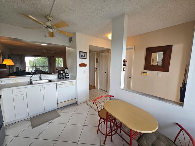 9525 Weldon Circle 410, Tamarac, FL 33321