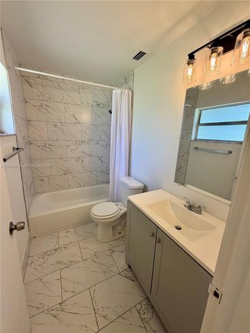 4073 SW 52nd St 1-2, Dania Beach, FL 33314