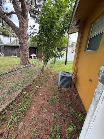 4073 SW 52nd St 1-2, Dania Beach, FL 33314