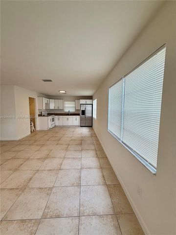 4073 SW 52nd St 1-2, Dania Beach, FL 33314