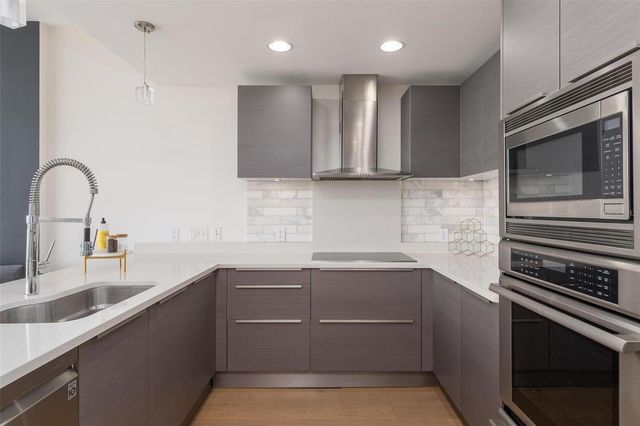 175 1ST STREET S 504, St Petersburg, FL 33701