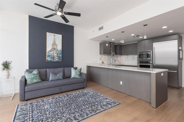 175 1ST STREET S 504, St Petersburg, FL 33701